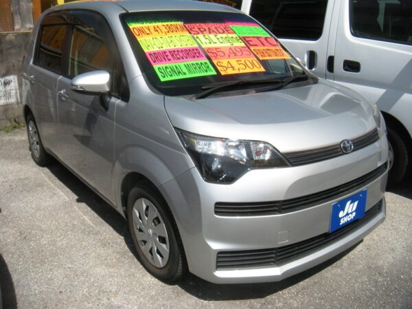 2014 TOYOTA  SPADE ( Silver) <br>Mileage: 25,862 mi.