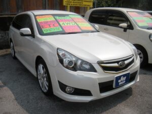 2011 SUBARU  LEGACY (Pearl White) <br>Mileage: 64,888 mi.