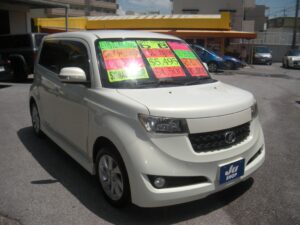 2011 TOYOTA b B (White) <br>Mileage: 59,103 mi.